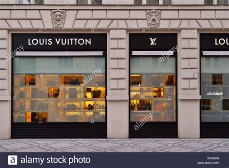 louis vuitton prague store